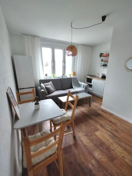 Apartament Plaza Zachodnia - 400 M Do Morza Kolobrzeg Bagian luar foto